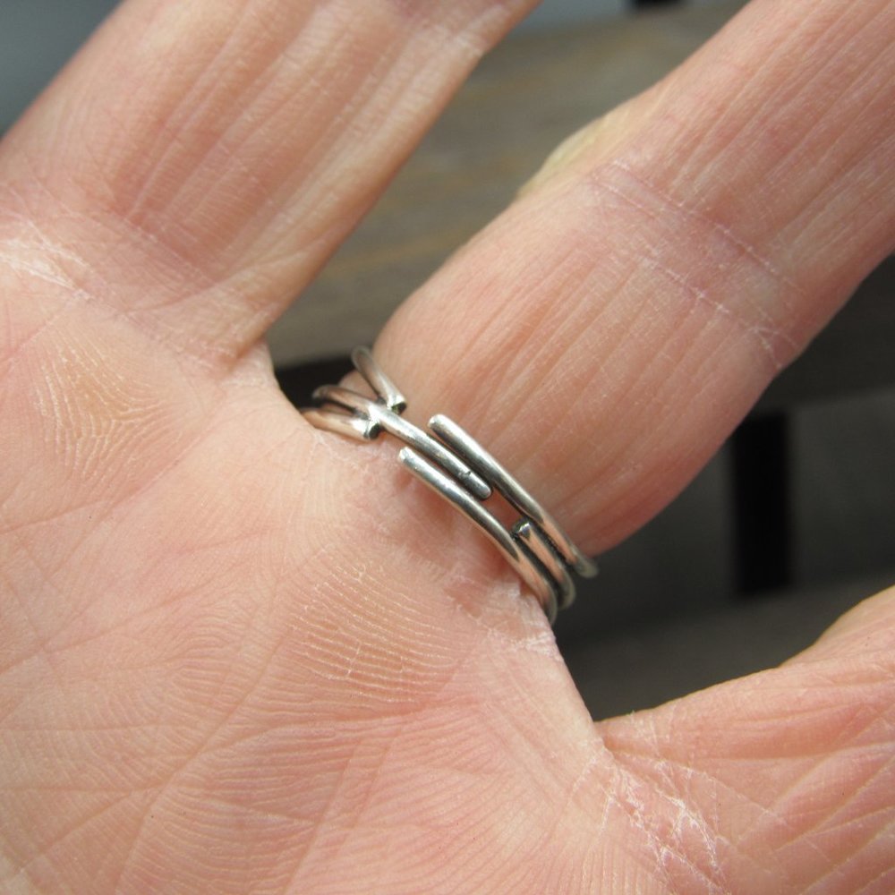 Size 5.75 Sterling Silver Ornate Pink White Stone Adjustable Band Ring Vintage - Picture 4 of 8